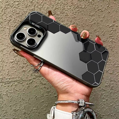 كفر iPhone بنقشة سداسية من PC وTPU – ألوان وموديلات متعددة